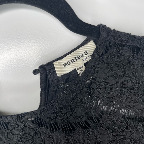Monteau Black lace top - Picture 3 of 6